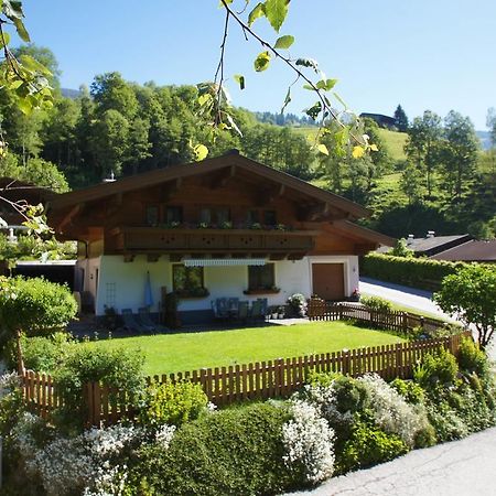 Gaestehaus Aigner Saalbach-Hinterglemm Exterior photo