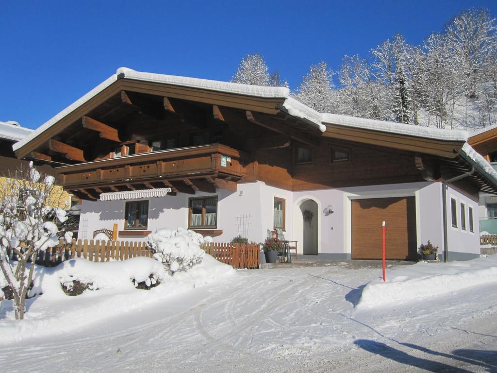 Gaestehaus Aigner Saalbach-Hinterglemm Exterior photo
