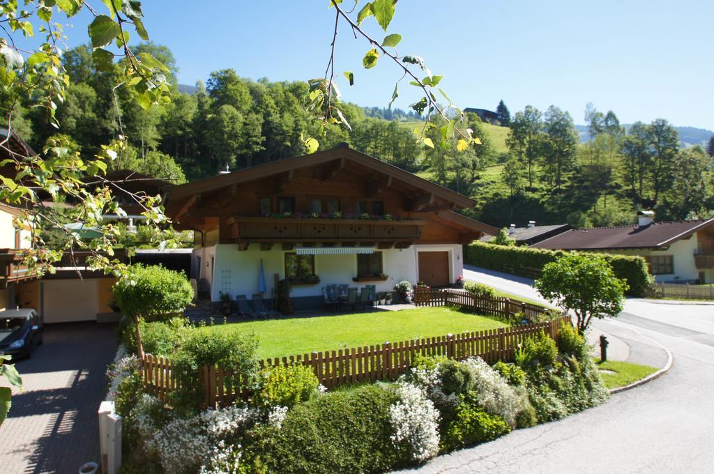Gaestehaus Aigner Saalbach-Hinterglemm Exterior photo